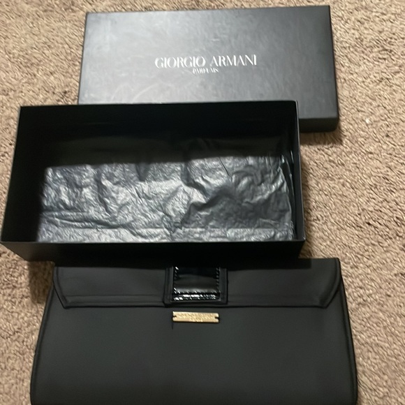 Giorgio Armani clutch - Picture 4 of 4